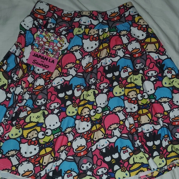 JapanLA X Sanrio Hello Kitty Kuromi & Friends Skirt Sz Large Rare Vintage NWT - Picture 3 of 6